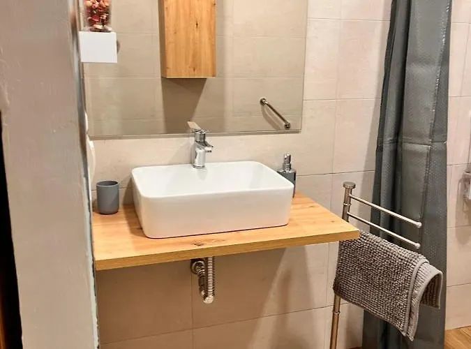 Apartamentos El Peligro 2 Lahive